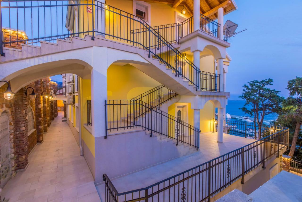 נובי ווינודולסקי Palace Paulina Luxury Residence מראה חיצוני תמונה