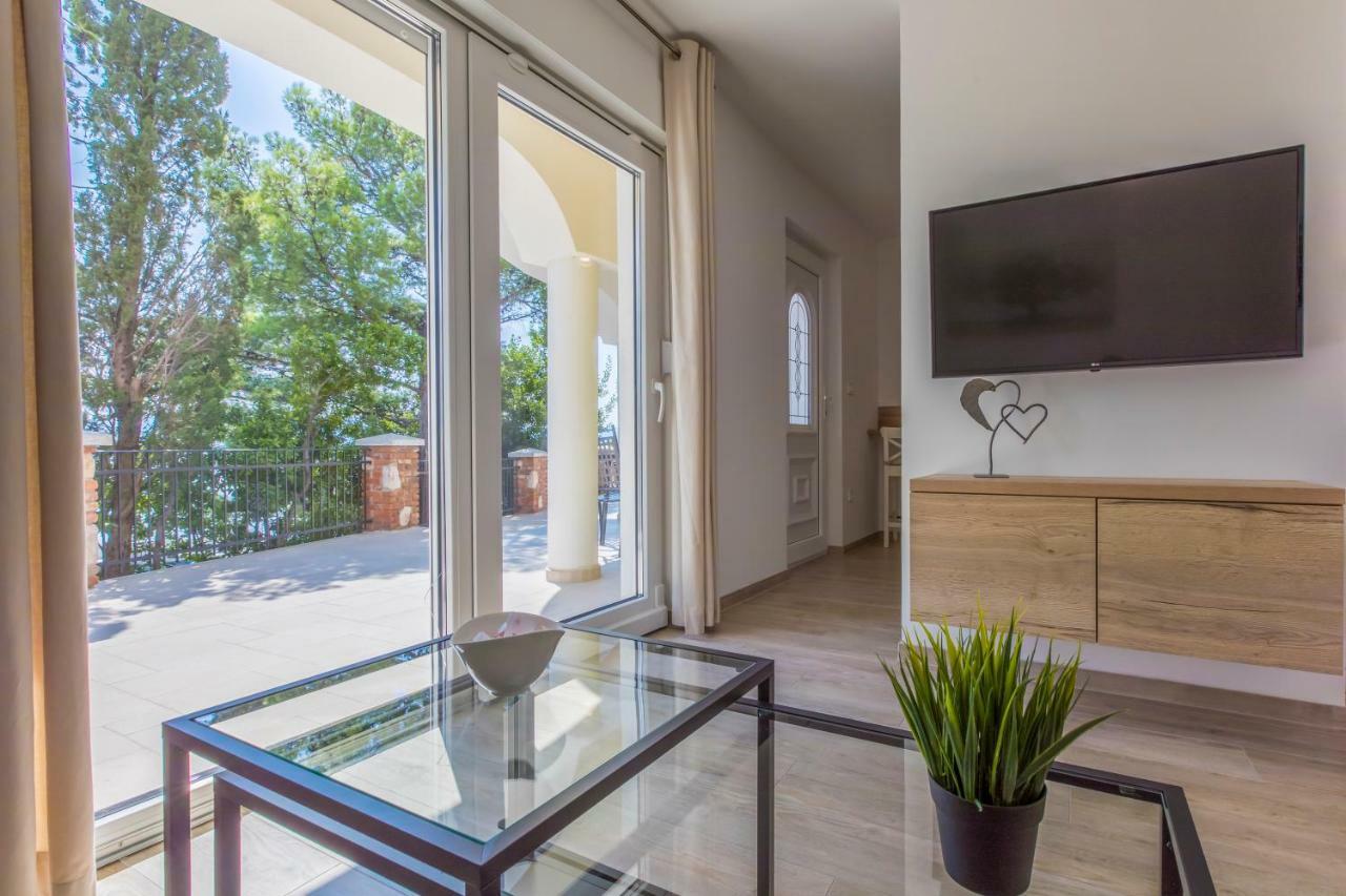 נובי ווינודולסקי Palace Paulina Luxury Residence מראה חיצוני תמונה